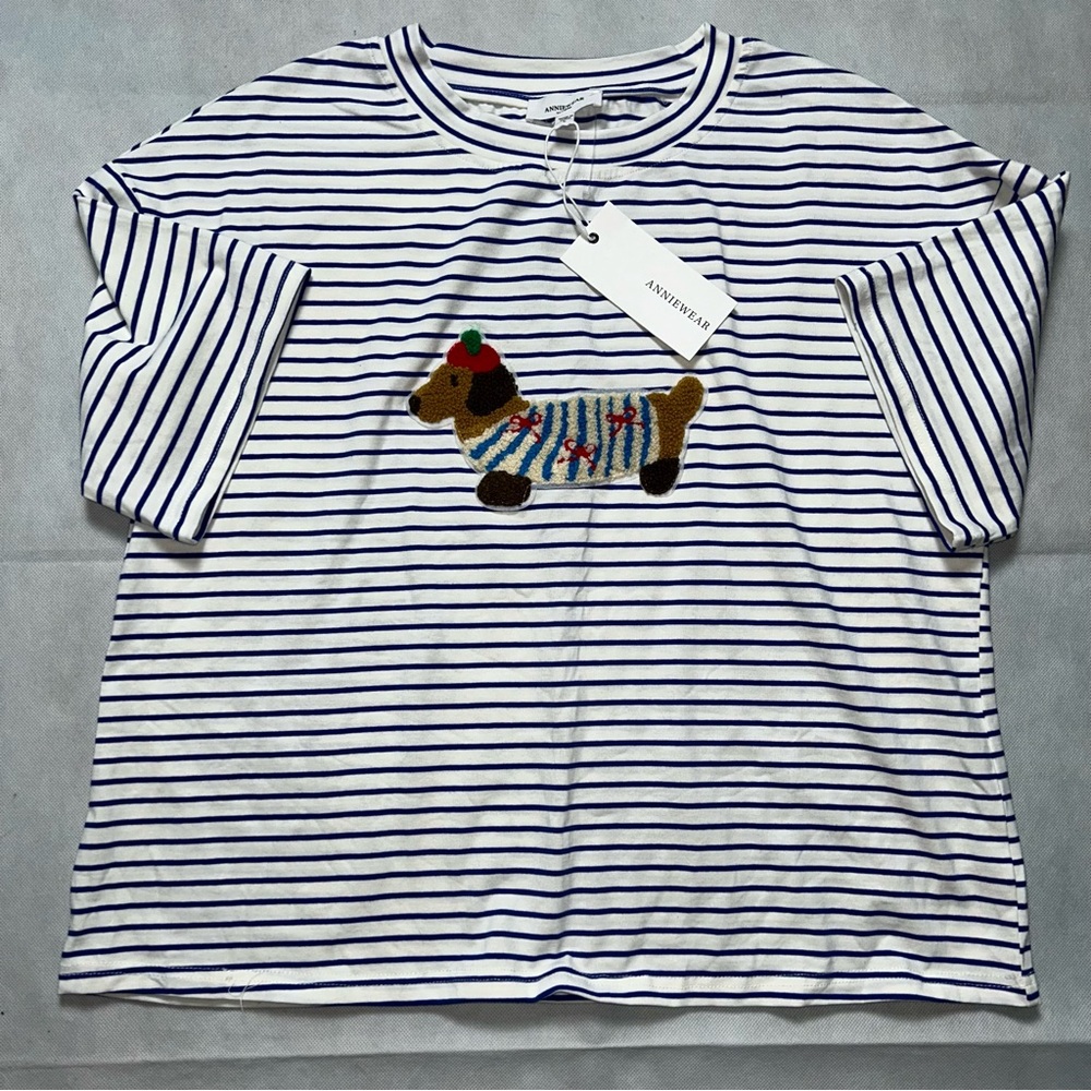 Annie wear navy and white striped dog top size large NWT